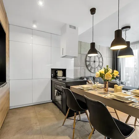 Wola - Parking, Balcony, Workdesk - By Rentujemy