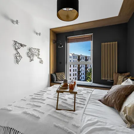 Apartman Wola - Parking, Balcony, Workdesk - By Rentujemy *